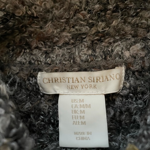 Dark grey turtleneck - Like new! - Picture 2 of 2